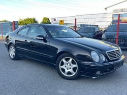 Schwarz Gebraucht 2000 Mercedes CLK320 Elegance Coupé | 1.300 €
