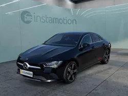 Schwarz Gebraucht 2023 Mercedes CLA200 Limousine | 32.449 € (Fairer Preis)