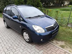 Blau Gebraucht 2003 Toyota Corolla Verso Sol Van / Kleinbus | 2.175 € (Fairer Preis)