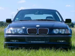 Schwarz Gebraucht 2002 BMW 325 Limousine | 1.500 € (Superpreis)