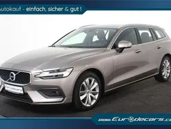 Grau (metallic) Gebraucht 2021 Volvo V60 Kombi | 25.400 € (Guter Preis)