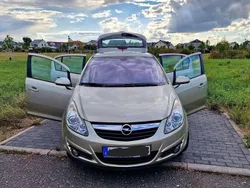 Beige Gebraucht 2008 Opel Corsa Cosmo Kleinwagen | 2.990 € (Guter Preis)