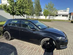 Gebraucht 2017 VW Golf VII Highline Limousine | 15.000 € (Guter Preis)