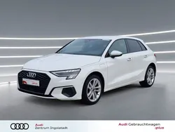 Ibisweiß Gebraucht 2022 Audi A3 Sportback e-tron Ambiente Limousine | 23.490 € (Superpreis)
