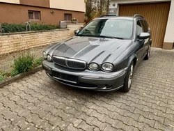 Grau Gebraucht 2004 Jaguar X-type Executive Kombi | 1.800 € (Fairer Preis)