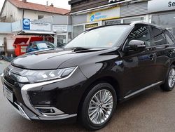 Schwarz Gebraucht 2021 Mitsubishi Outlander P-HEV Plus SUV | 25.990 € (Fairer Preis)