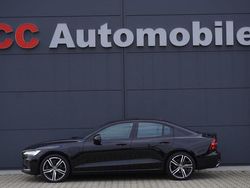 Onyx black / metallic Gebraucht 2021 Volvo S60 R-Design Limousine | 33.880 € (Etwas zu teuer)