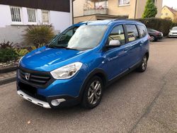 Blau Gebraucht 2016 Dacia Lodgy Stepway Van / Kleinbus | 6.800 € (Fairer Preis)