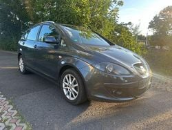 Grau Gebraucht 2008 Seat Altea Van / Kleinbus | 2.490 € (Fairer Preis)