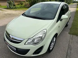 Weiß Gebraucht 2011 Opel Corsa Satellite Kleinwagen | 2.990 € (Fairer Preis)
