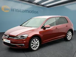 Rot Gebraucht 2019 VW Golf VII Kleinwagen | 19.349 € (Fairer Preis)