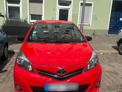 Rot Gebraucht 2013 Toyota Yaris Kleinwagen | 6.000 € (Fairer Preis)
