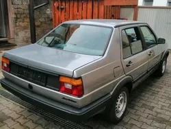 Silber Gebraucht 1989 VW Jetta Limousine | 2.800 €