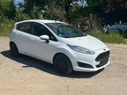 Weiß Gebraucht 2016 Ford Fiesta Kleinwagen | 3.900 € (Superpreis)