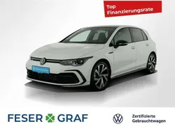 Pure white Gebraucht 2024 VW Golf VIII R-line Limousine | 28.840 € (Guter Preis)
