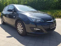 Schwarz Gebraucht 2014 Opel Astra Energy Limousine | 5.990 € (Fairer Preis)