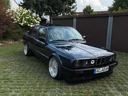 Blau Gebraucht 1988 BMW 320 Limousine | 14.500 €