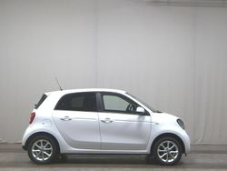 Weiss Gebraucht 2018 Smart ForFour Passion Limousine | 8.780 € (Guter Preis)