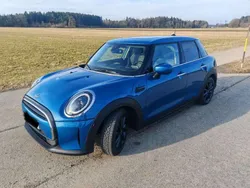 Blau Gebraucht 2022 Mini Cooper Kleinwagen | 22.700 € (Teuer)