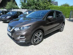 Braun Gebraucht 2018 Nissan Qashqai Acenta SUV | 15.950 € (Fairer Preis)
