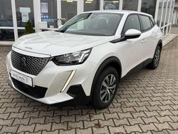 Perlmutt weiß Gebraucht 2021 Peugeot e-2008 Active SUV | 18.900 € (Fairer Preis)