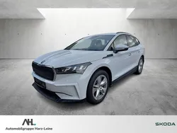 Weiß Gebraucht 2021 Skoda Enyaq iV Loft SUV | 24.977 € (Superpreis)
