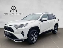 Weiß Gebraucht 2021 Toyota RAV4 Hybrid SUV | 32.990 € (Superpreis)