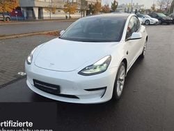 Weiß Gebraucht 2021 Tesla Model 3 Long Range RWD Limousine | 30.500 € (Teuer)
