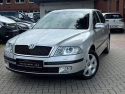 Silber Gebraucht 2006 Skoda Octavia Elegance Limousine | 3.500 € (Etwas zu teuer)