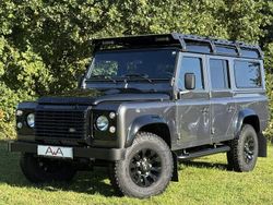 Grau Gebraucht 2016 Land Rover Defender SE SUV | 53.979 € (Fairer Preis)