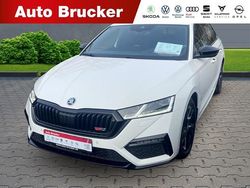 Weiss Gebraucht 2021 Skoda Octavia RS Kombi | 28.790 € (Teuer)