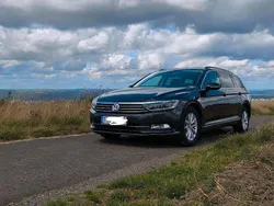Grau Gebraucht 2019 VW Passat Kombi | 11.800 € (Superpreis)
