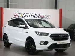 Weiß Gebraucht 2017 Ford Kuga ST-Line SUV | 16.444 € (Etwas zu teuer)