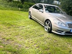 Weiß Gebraucht 2007 Mercedes S550 AMG Limousine | 11.000 €