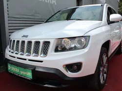 Bright white clear coat Gebraucht 2016 Jeep Compass Limited SUV | 16.479 € (Teuer)