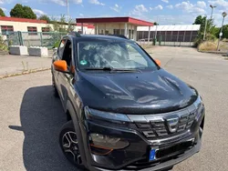Schwarz Gebraucht 2022 Dacia Spring Comfort Plus Kleinwagen | 10.300 € (Fairer Preis)