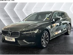 Grau Gebraucht 2021 Volvo V60 Inscription Kombi | 31.485 € (Guter Preis)