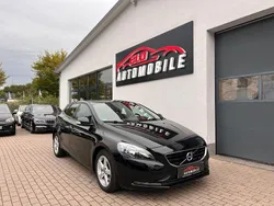 Schwarz Gebraucht 2015 Volvo V40 Linje You! Kombi | 11.500 € (Fairer Preis)