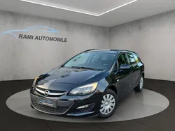 Schwarz Gebraucht 2014 Opel Astra Kombi | 4.999 € (Fairer Preis)