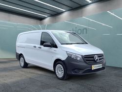 Weiß Gebraucht 2023 Mercedes e-Vito Van / Kleinbus | 39.951 €
