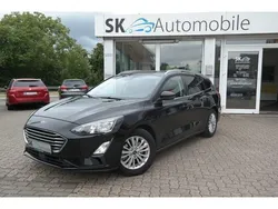 Obsidianschwarz metallic Gebraucht 2020 Ford Focus Titanium Kombi | 12.800 € (Fairer Preis)