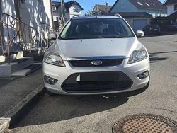Silber Gebraucht 2009 Ford Focus Sport Limousine | 2.900 € (Fairer Preis)