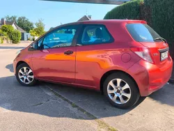Rot Gebraucht 2011 Toyota Yaris Kleinwagen | 4.500 €