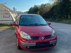 Rot Gebraucht 2006 Renault Mégane II Limousine | 900 € (Superpreis)