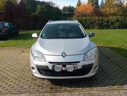 Silber Gebraucht 2011 Renault Mégane GrandTour Dynamique Kombi | 2.800 € (Fairer Preis)