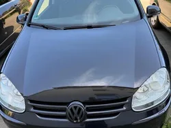 Schwarz Gebraucht 2006 VW Golf V Kleinwagen | 2.600 € (Fairer Preis)