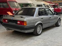 Silber Gebraucht 1989 BMW 325 Limousine | 17.999 €