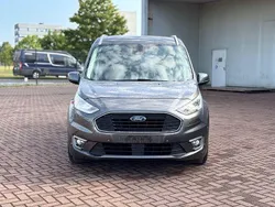 Grau Gebraucht 2019 Ford Grand Tourneo Connect Titanium Van / Kleinbus | 17.990 € (Fairer Preis)