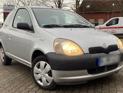 Silber Gebraucht 2003 Toyota Yaris Kleinwagen | 1.400 € (Guter Preis)