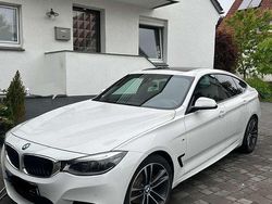 Weiß Gebraucht 2016 BMW 320 M Sport Limousine | 19.999 € (Teuer)